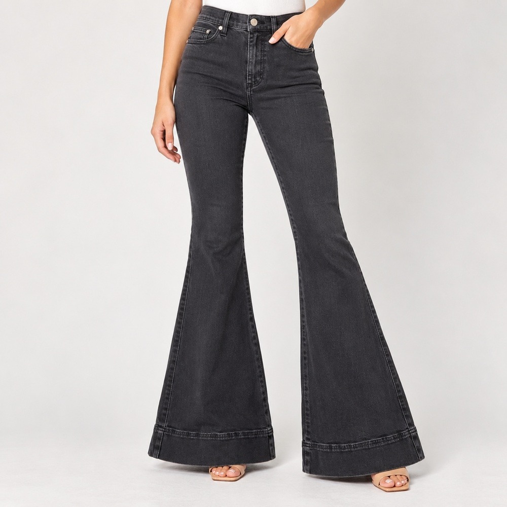 NWT Alice + Olivia Black Beautiful High Rise Bell Flare Jeans 26 Retro Denim